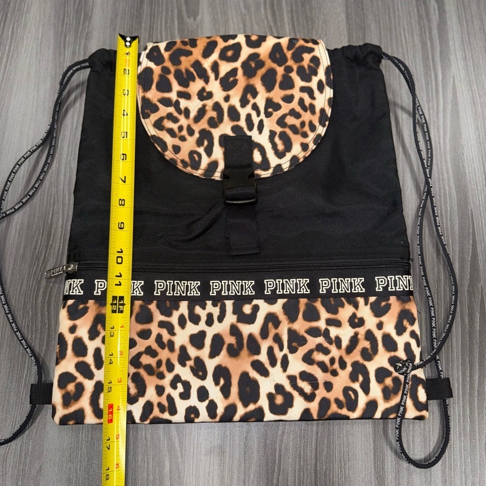 PINK Victoria’s Secret Black & Leopard Print Drawstring Backpack Shoulder Bag - Picture 7 of 8